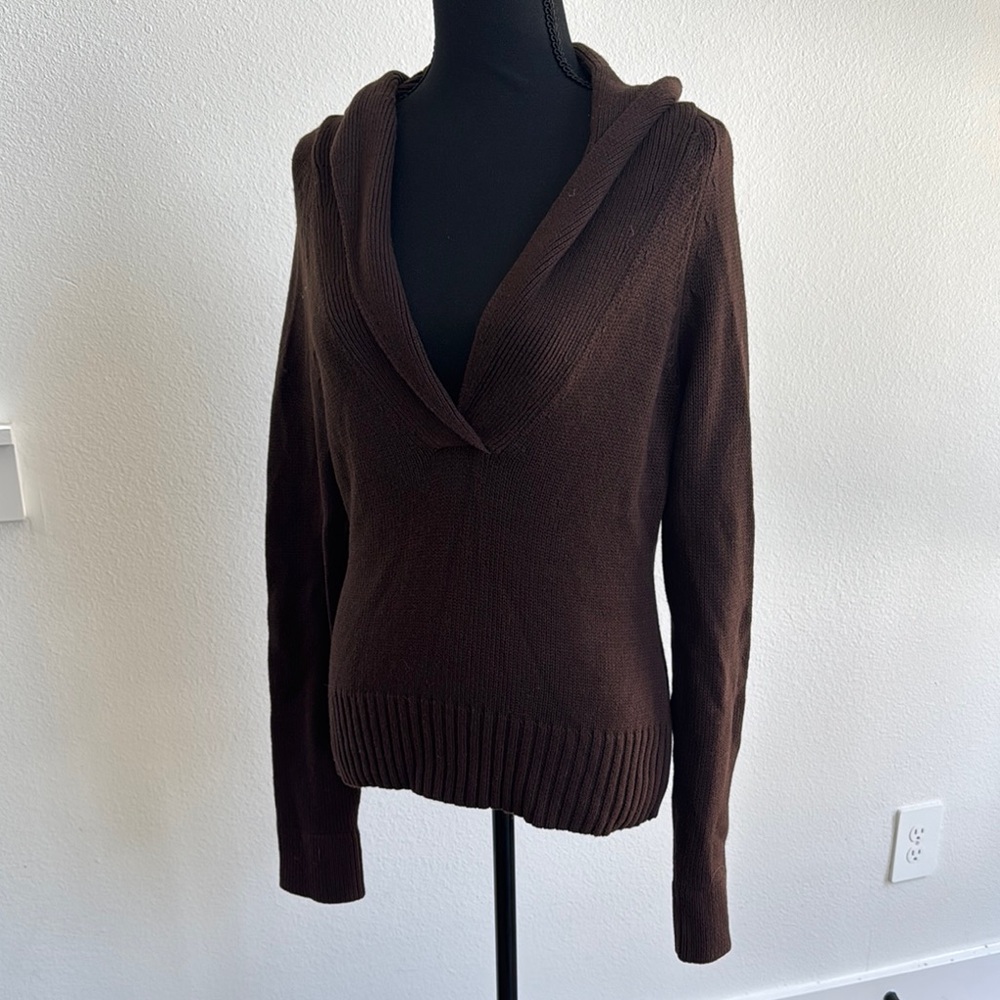 Fossil Brown V-Neck long sleeve Sweater,Medium,NWT